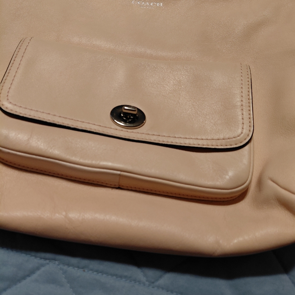 Coach Vintage Legacy Courtenay Coral Hobo Crossbody Handbag - Picture 2 of 7